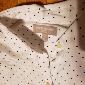 Banana Republic Tops - Banana Republic Button Down, White with Polka Dots Banana Republic Tops - Banana Republic Button Down, White with Polka Dots